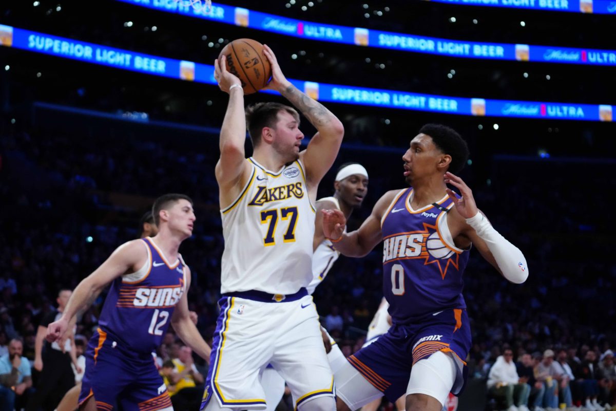 Los Angelas Lakers đối đầu Phoenix Suns