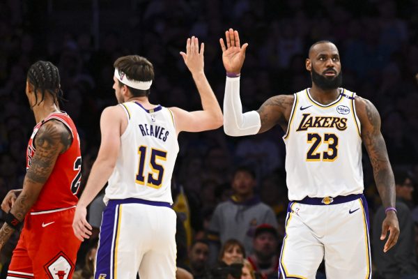 Austin Reaves trở thành tia hy vọng duy nhất của Lakers