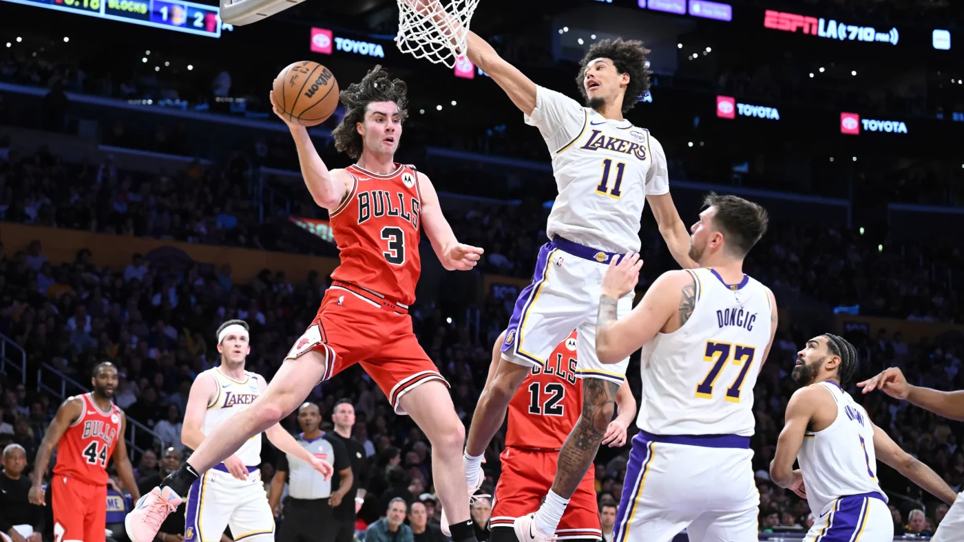 Los Angeles Lakers để thua Chicago Bulls
