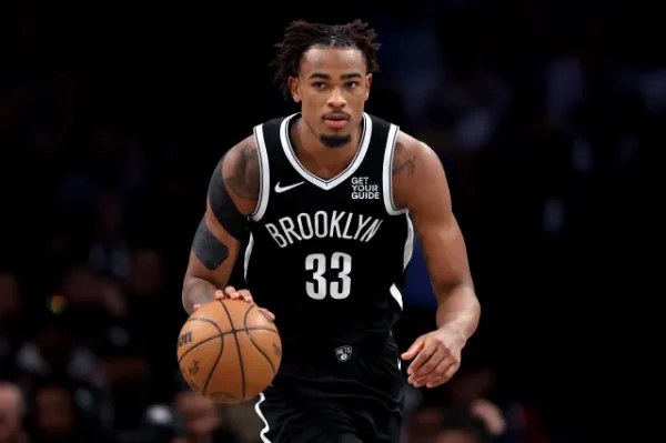 Nic Claxton là "tấm khiên" bảo vệ khu vực rổ của Brooklyn